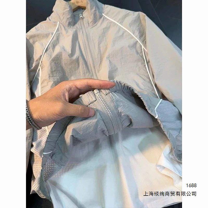 UPF50+ Grey Deconstructed Sun Protection Jacket for Men, Summer Style, Mesh Breathable Jacket, Ice Silk Quick-Drying Stand Collar Outerwear