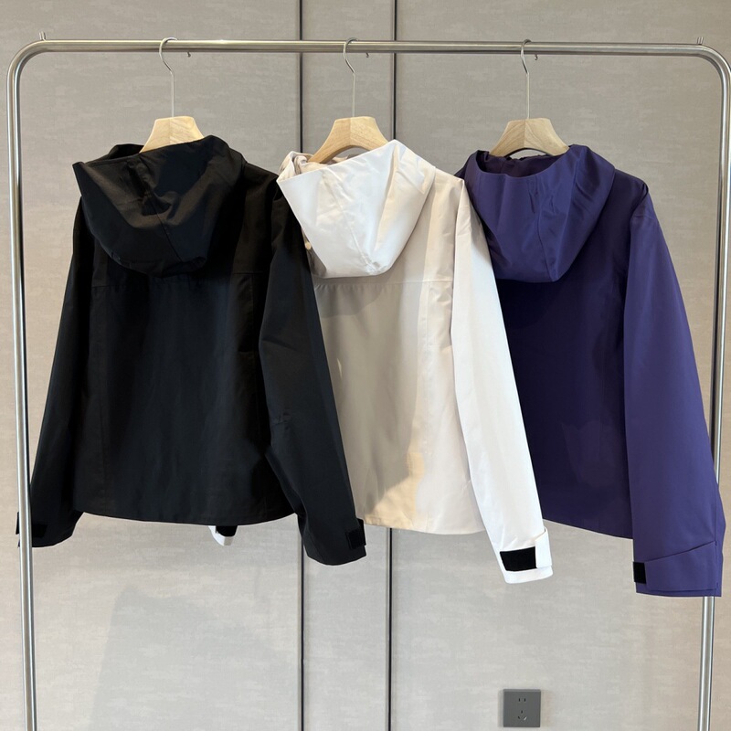 072409新秋季短款冲锋衣女显瘦连帽美式休闲户外运动工装夹克外套|undefined