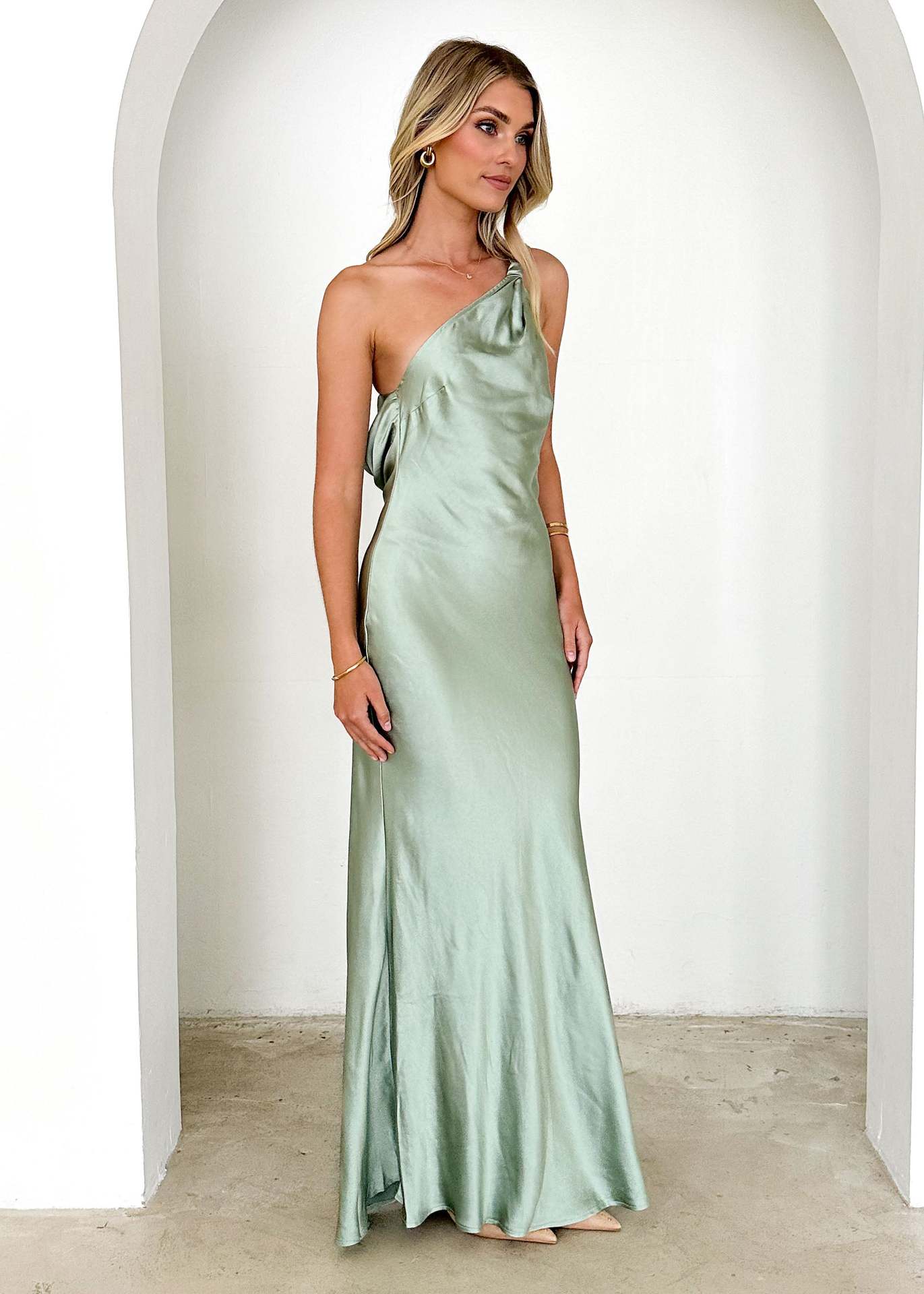 Trend Sexy Diagonal Collar Sling Backless Party Slim Fit Dress Women