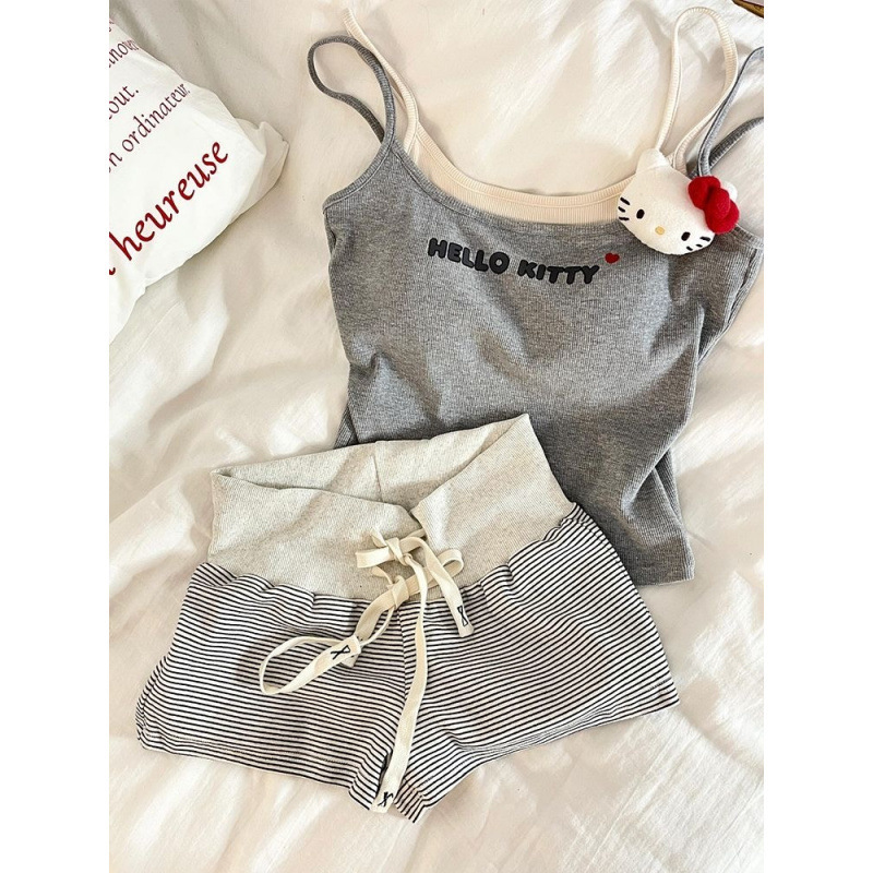 キティ猫偽ツーピースサスペンダーパジャマ女性の夏着用可能な胸パッドベストショーツホーム服セット|undefined