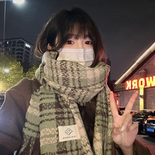 绿色格子针织围巾女秋冬季2024年新款韩系复古加厚保暖氛围感围脖