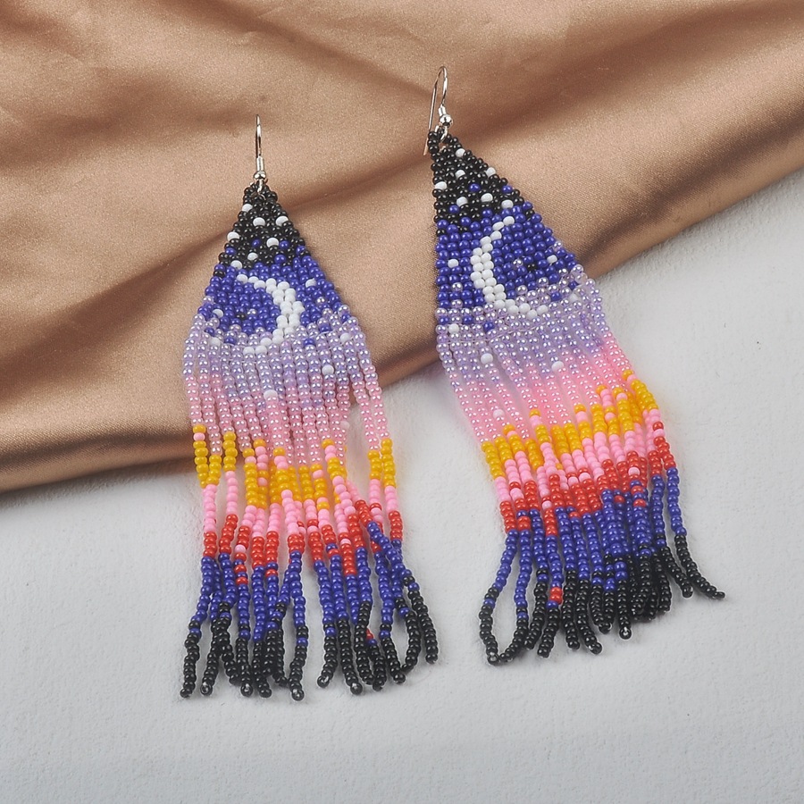 1 Pair Vintage Style Exaggerated Moon Seed Bead Drop Earrings display picture 3