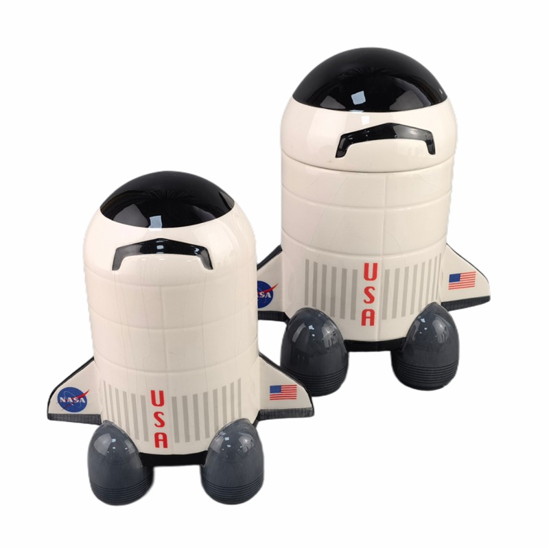 Tanque sellado de cerámica con forma de cohete Nasa Tanque de galletas de gatito de tierra de nube blanca Tanque de almacenamiento de cerámica grande transfronterizo