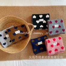 文艺范提花爱心羊绒围巾儿童小白标显白冬季保暖围巾