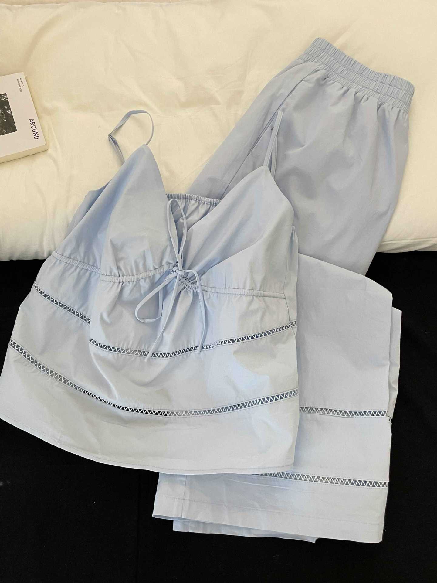 Pijamas de tirantes huecos puros coreanos estilo de verano para mujer 2025 nuevo estilo cómodo chaleco casual pantalones traje de servicio a domicilio