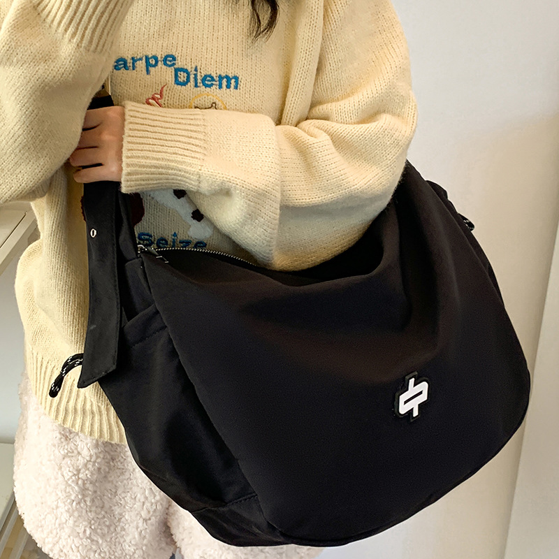 New Zipper Bag Ultra-Light Large Capacity Crossbody Casual Versatile Men's Shoulder Bag Dumpling Bag Women's Commuter Bag - Thumbnail 2