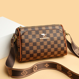 2023 new women's bag fashionable all-match middle-aged and elderly mothers Boston bag casual large capacity shoulder messenger bag
