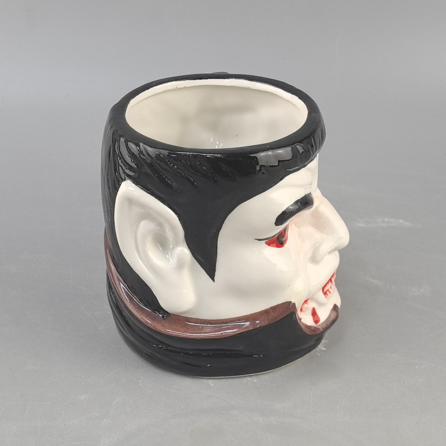 Tazas de vampiro de Halloween Tazas de agua americanas Tazas de café Decoración de Halloween Tazas de cerámica universal Tazas de cerámica