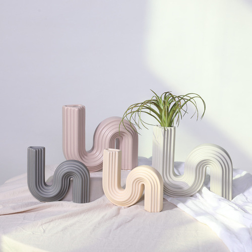 ins niche geometric art ceramic vase flower arrangement dried flower vase creative s-shaped home soft decoration ornaments
