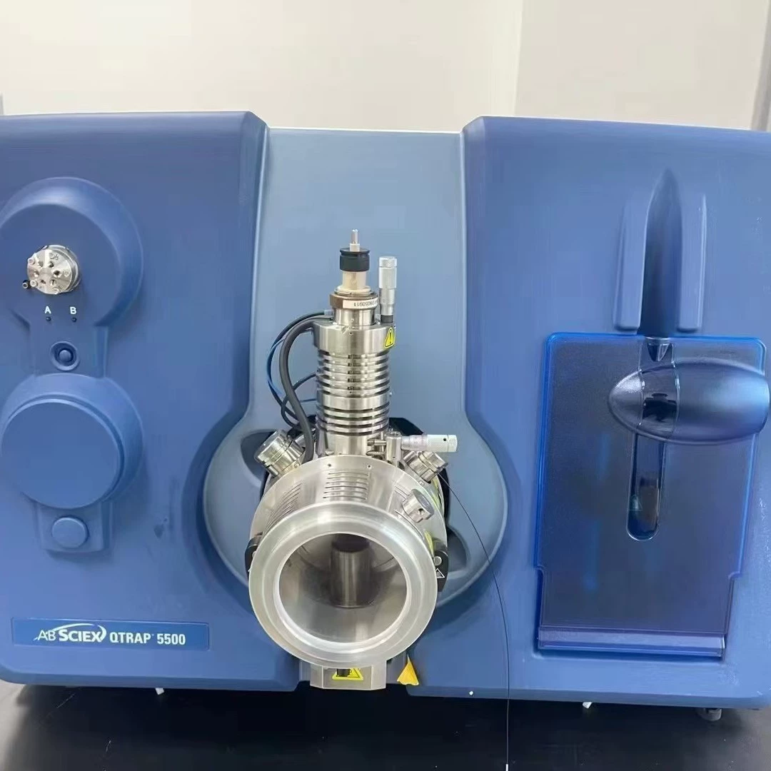 Использовался тройной квадроциклетный жидкостно-массовый спектрометр UPLC+AB5500, предназначенный для тестовых компаний сторонних лиц.