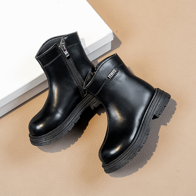 Girls' stylish metal letter diagram solid color medium top small leather boots, new men's and women's side zipper casual_voghion.com