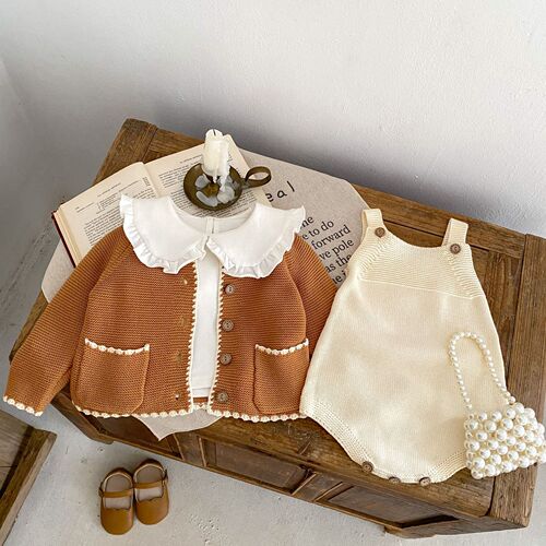  Autumn clothing for infants and young children, male and female babies, handmade crochet knitted jacket + solid color suspender belt 2-piece suit