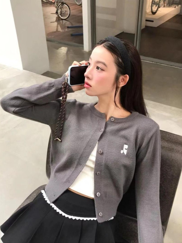 2024スター同型ピンク長袖ニットカーディガン女性RR刺繍丸首ニットカーディガン修身ギャル臍|undefined