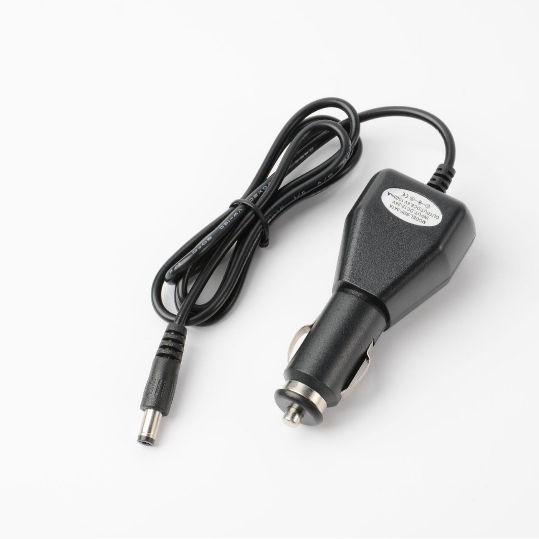 12.6v1A锂电池充电器 11.1v1a充电器 车充  智能变灯 防倒灌功能