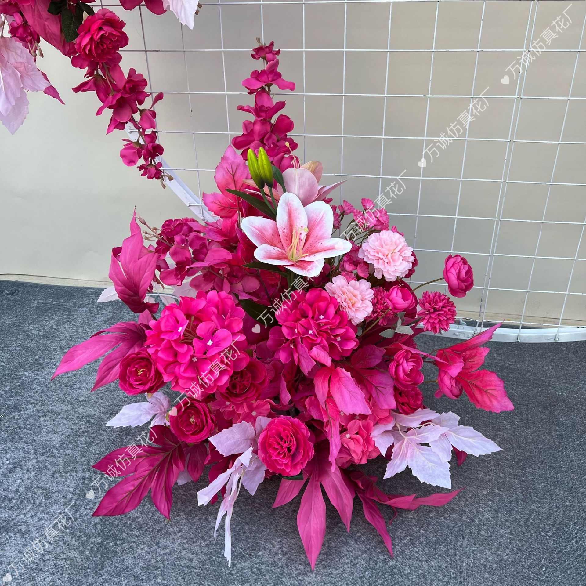 El comercio exterior de la boda flor artificial piso de la boda flor de seda apoyos de la flor de eucalipto flor artificial fila accesorios de la boda floral