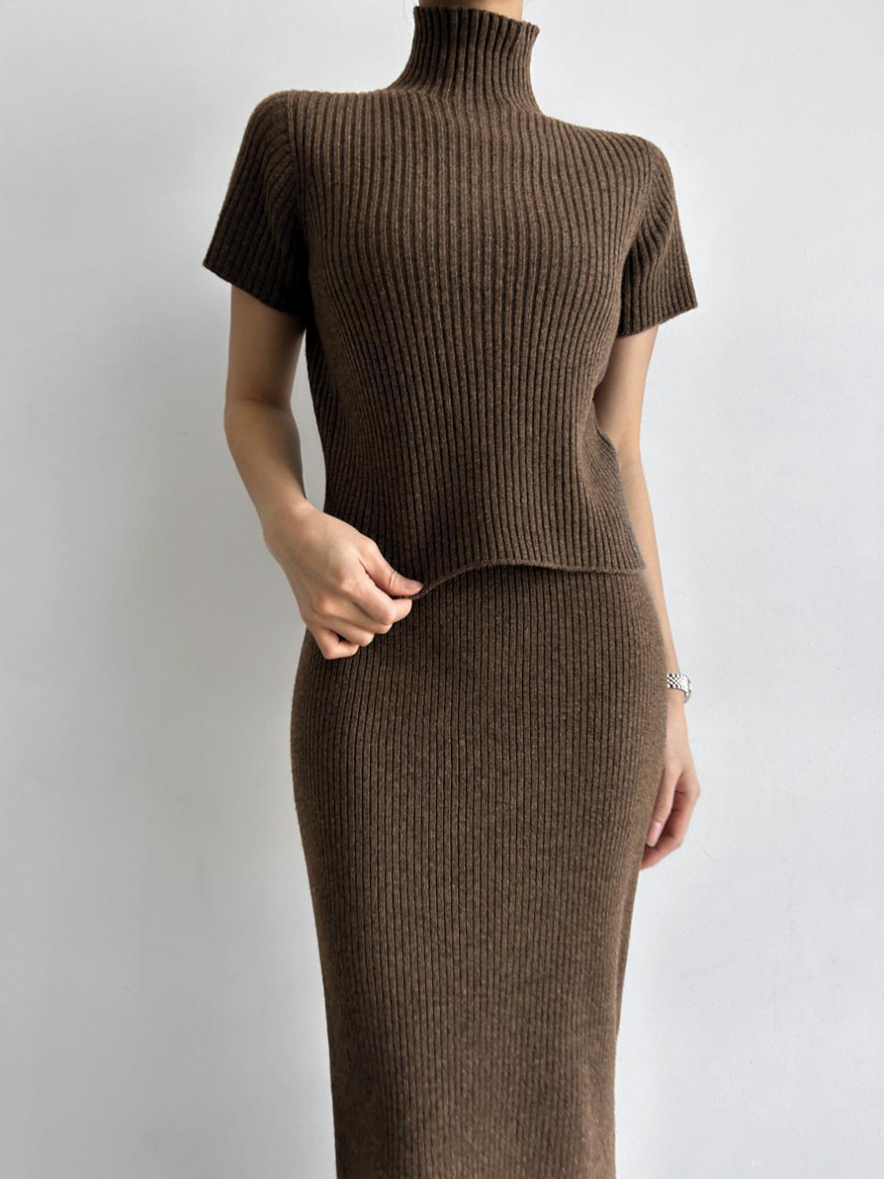 Abbigliamento donna chic primavera retrò temperamento collo alto versatile maglione a maniche corte + gonna con spacco sui fianchi tailleur gonna_voghion.com