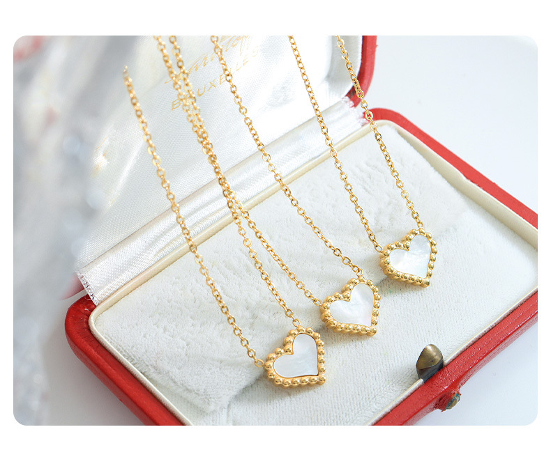 Elegant Heart Shape Titanium Steel Inlay Shell Necklace 1 Piece