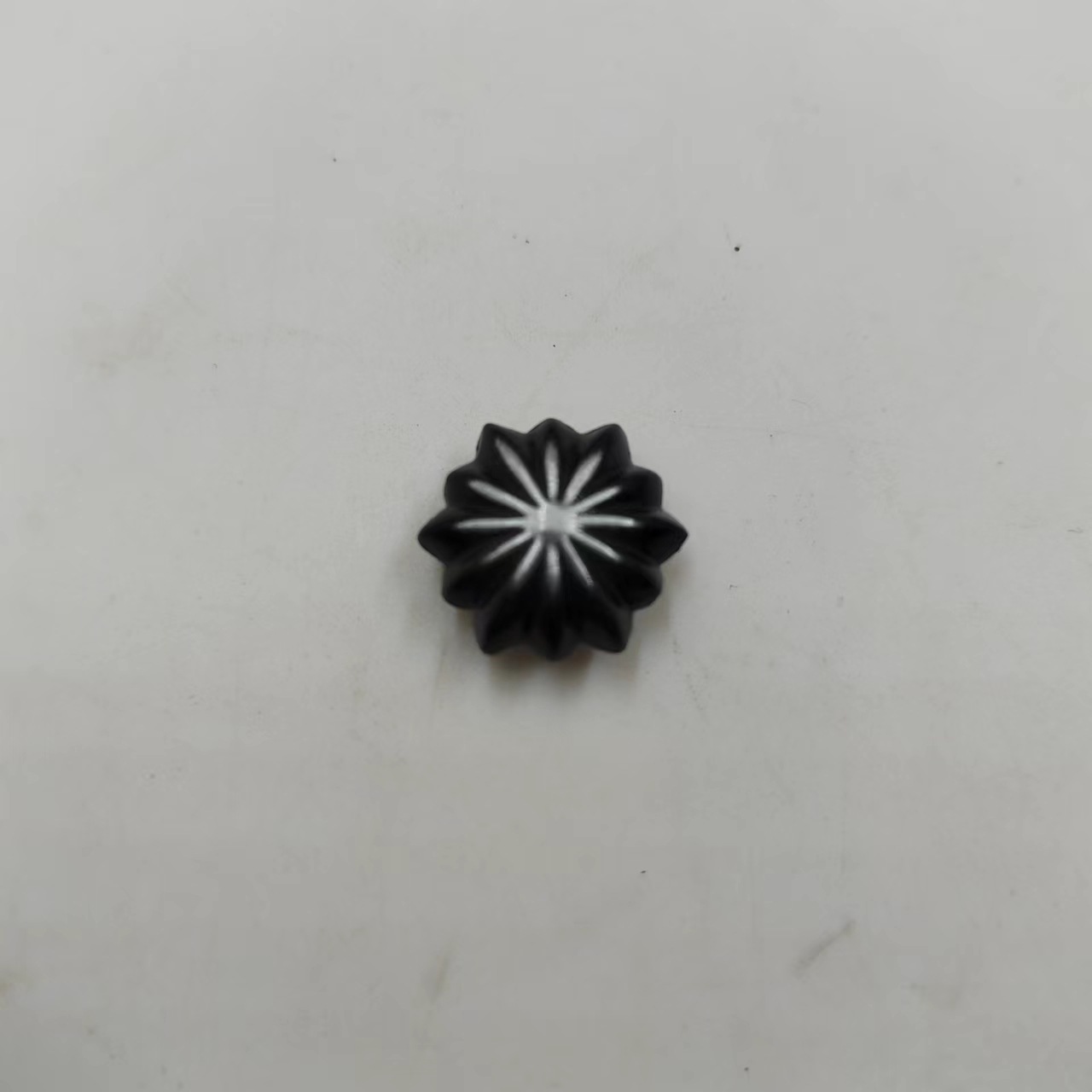 皮芸革具DIY財布バックル太陽菊花釘レトロ装飾多角リストベルトベルト箱財布