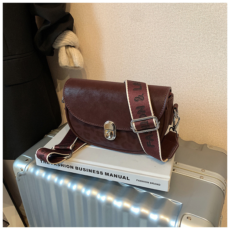 Niche Premium Feeling Crossbody Leopard Satteltasche Damen Neue Retro Mode Schultertasche_voghion.com