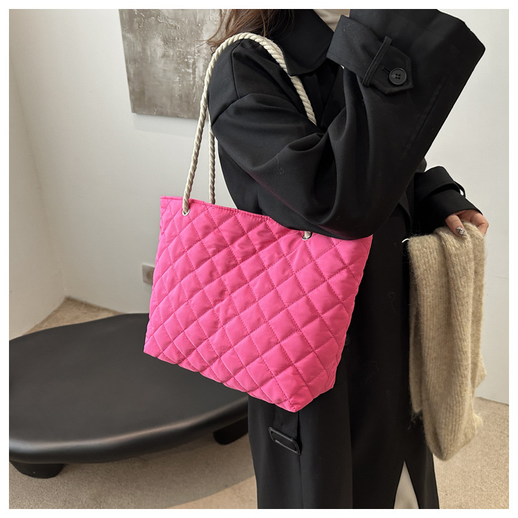 166g Weight Polyester Lining Material Sewing Thread Fashion Element Zipper Closure Type Double Shoulder Straps Strap Type Tote Bag Bags Type Casual, Daily, Shopping Occasion Nylon Material Solid Color, Lingge Pattern Autumn&Winter Season Women's Gender Classic Style Style Square Shape Women's Nylon Solid Color Lingge Classic Style Sewing Thread Square Zipper Tote Bag 8
