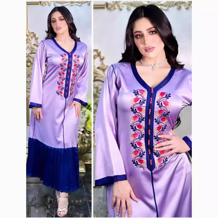 Middle East Embroidered Ethnic Style Stitching Robe Color Contrast Pleated Dress Women's Dress