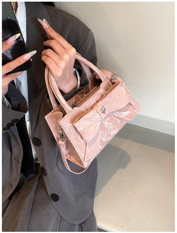 Women's Mini Pu Leather Bow Knot Elegant Flip Cover Handbag display picture 2