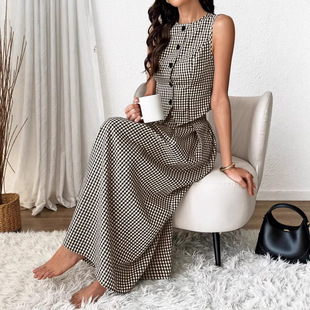 �羳���QŮʿ�A�I�̿�ͨ�ڸ����R������ͬɫϵ�L�����ȹȹ���b
