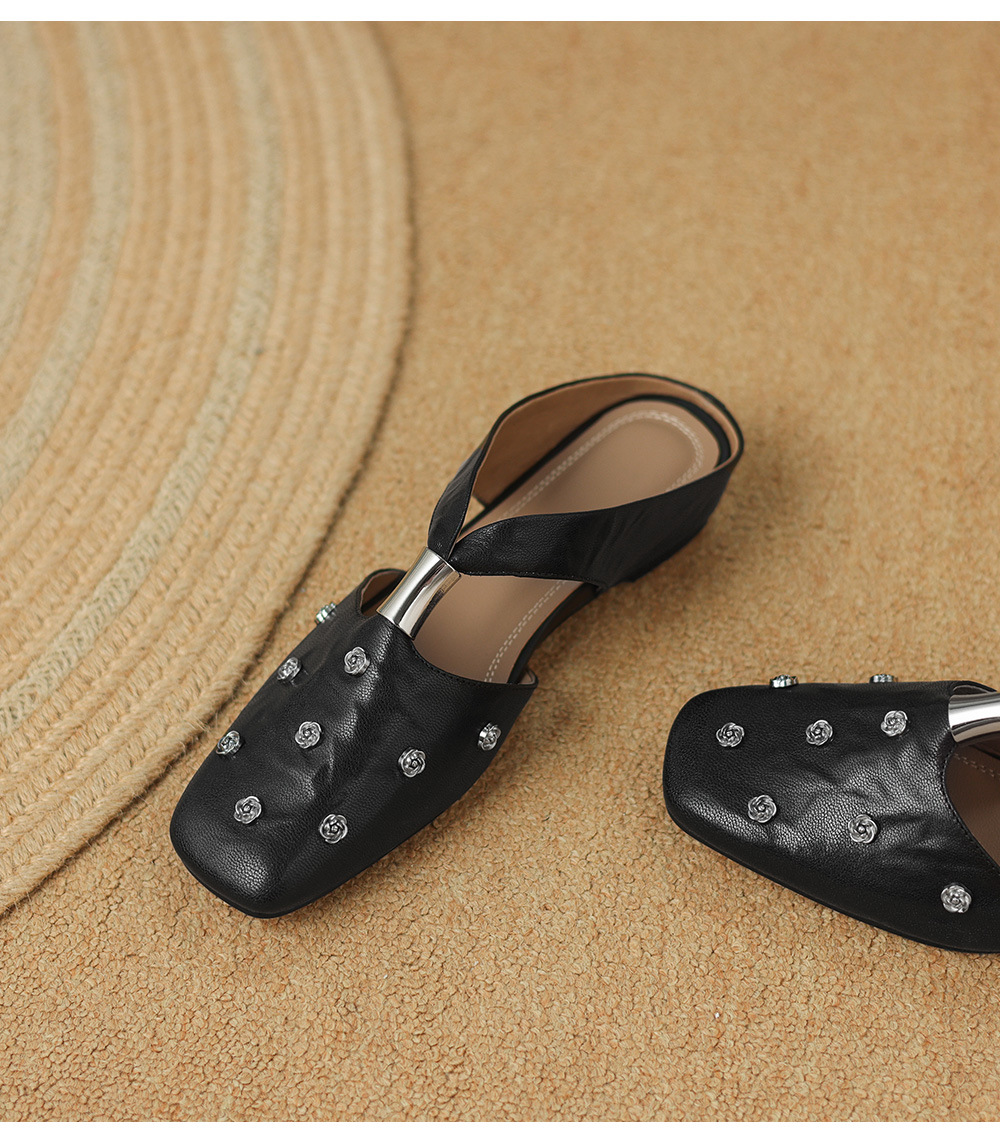 Dép sandal nữ quai chữ V đế bệt da cừu hoa nổi — đen chi tiết 22