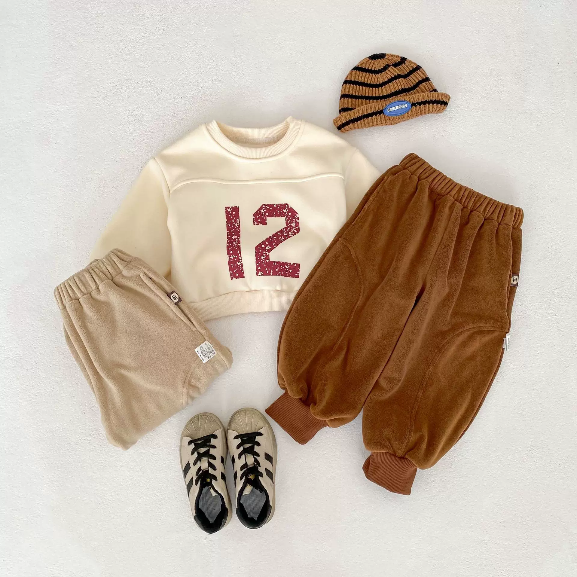 新款秋冬季加绒加厚卫衣男孩字母长袖t恤小童圆领上衣女童休闲