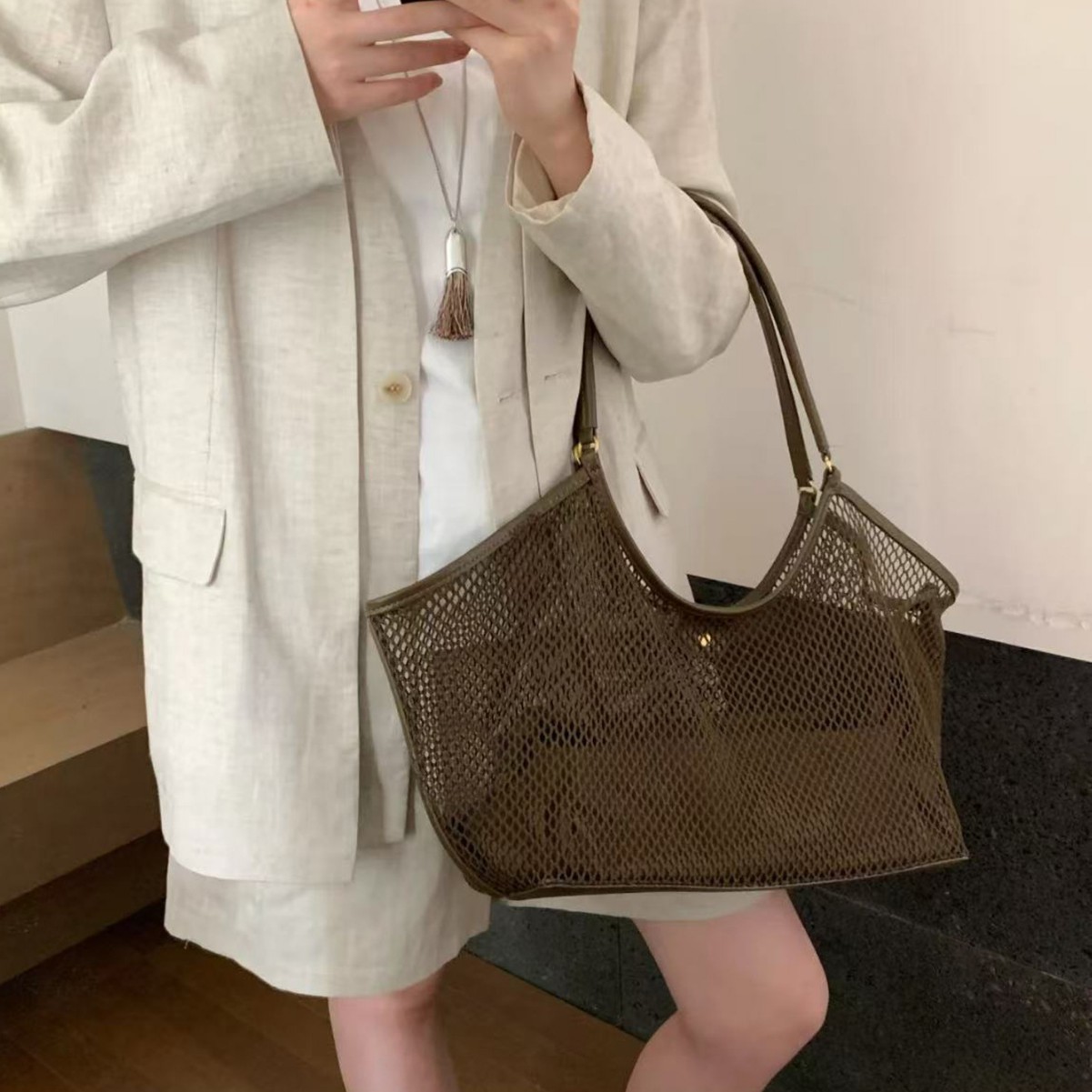 Woven Mesh Tote Bag For Women, Large Capacity Spring/Summer New Casual Vacation Lazy Style Shoulder Bag For Commuting - Thumbnail 3