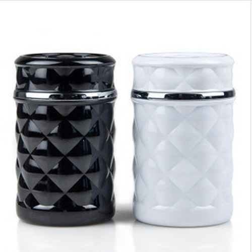 Diamond cut car ashtray car ashtray with LED light resistant to high/temperature air outlet car ashtray inside the car