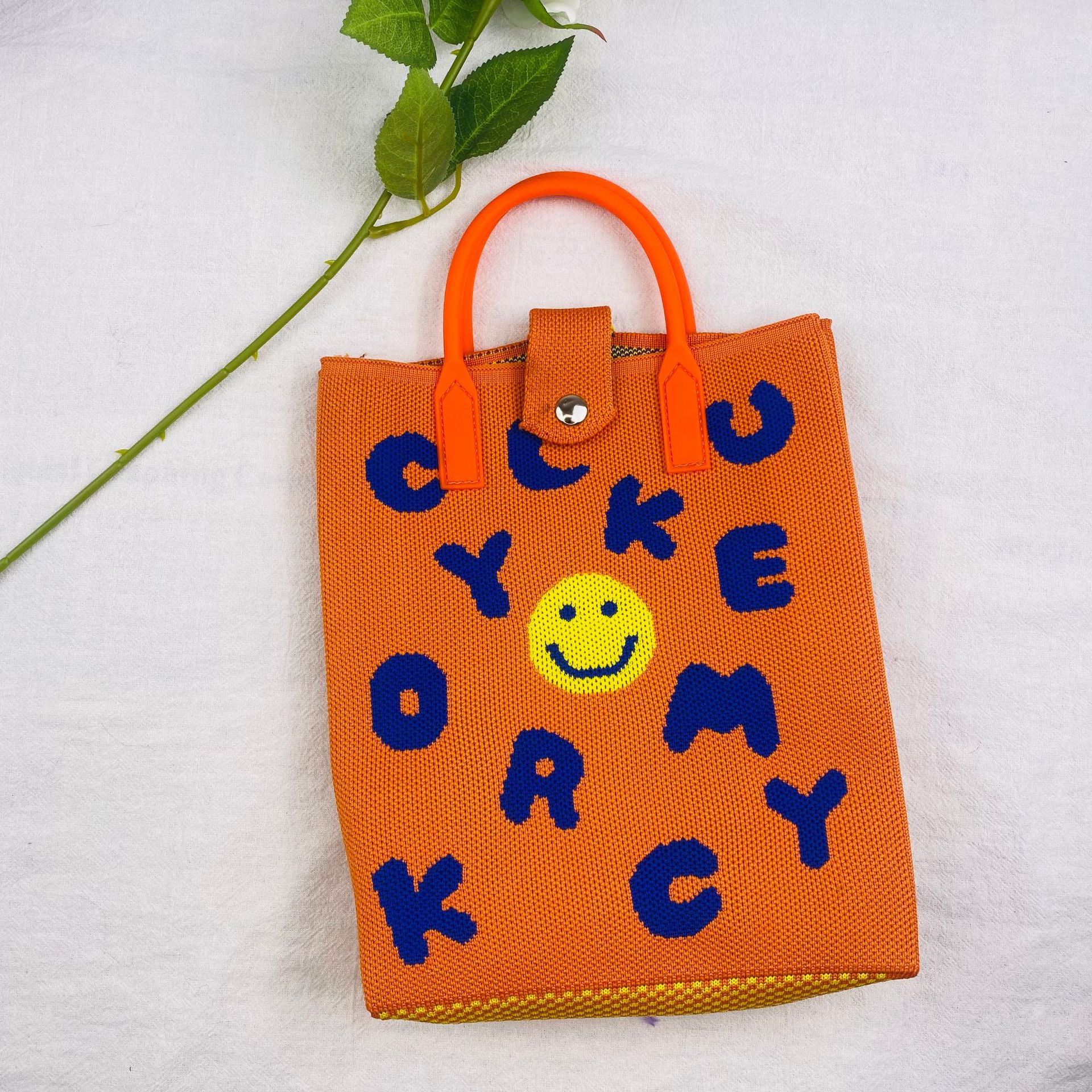 편지 웃는 오렌지