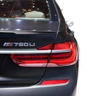 Car logo: logo M135i M235iM550i new rear