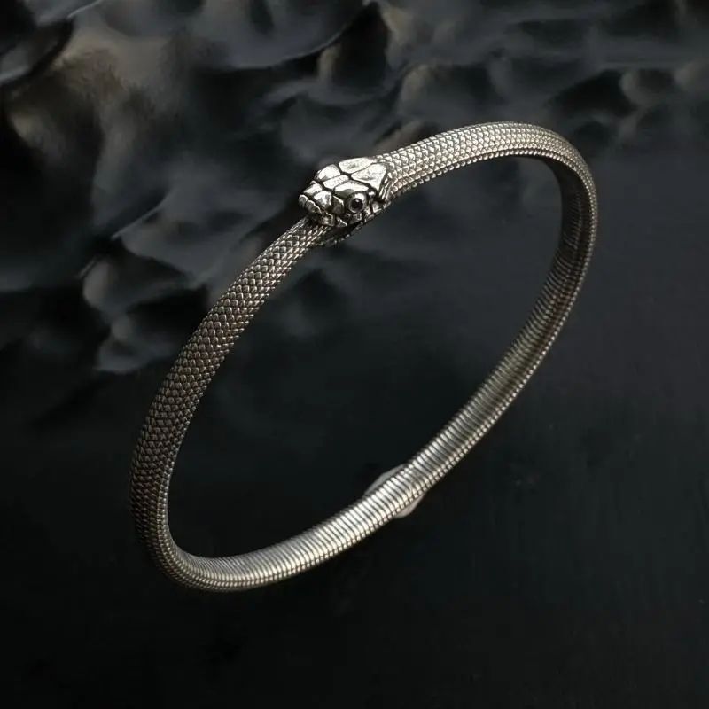 Ouroboros bracelet, infinity symbol, vintage snake design, niche, mysterious, high-end feel Ouroboros bracelet, infinity symbol, vintage snake design, niche, mysterious, high-end feel