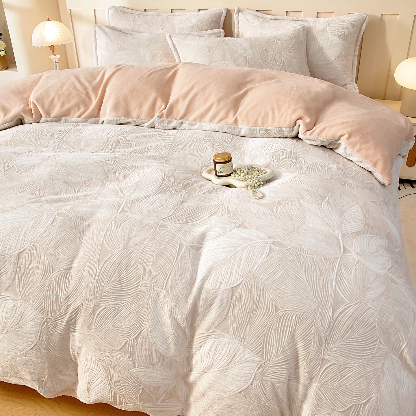 Invierno con ropa de cama de peluche de cuatro piezas, ropa de cama de peluche de leche, ropa de cama de peluche de coral, ropa de cama de peluche de tres piezas