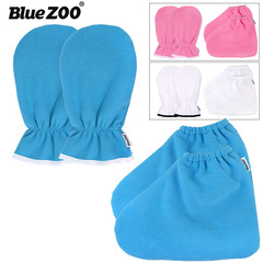 BlueZOO Barafen Foot and Leg Care Set with Heat-retaining Foot Mask and Foot Gloves
