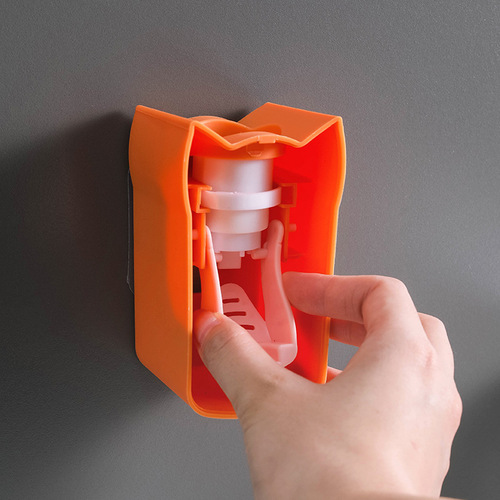 Lazy person's automatic toothpaste squeezer artifact bathroom toiletries without punching children's cartoon toothpaste squeezer wholesale