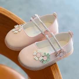 春季女宝宝学步鞋1—2岁鞋子婴儿小公主软底小童单鞋女童不掉秋