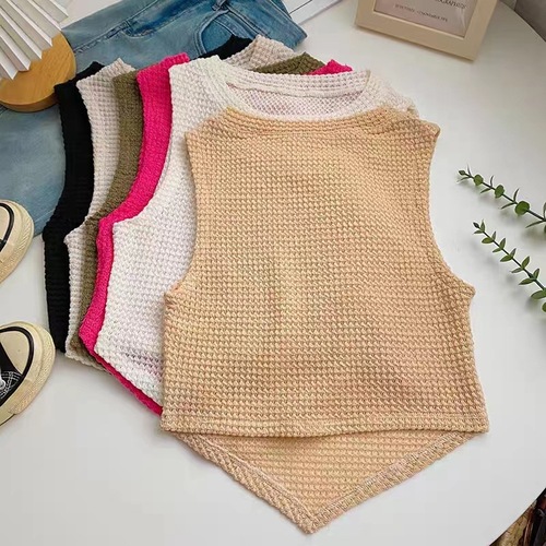 Retro Hot Girl Round Neck Sleeveless Knitted Vest Women's Summer 2023 New Korean Style Slim Irregular Short Top