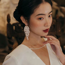 复古新娘耳环新款韩式珍珠耳坠流苏耳钉高级感气质结婚礼服耳饰品