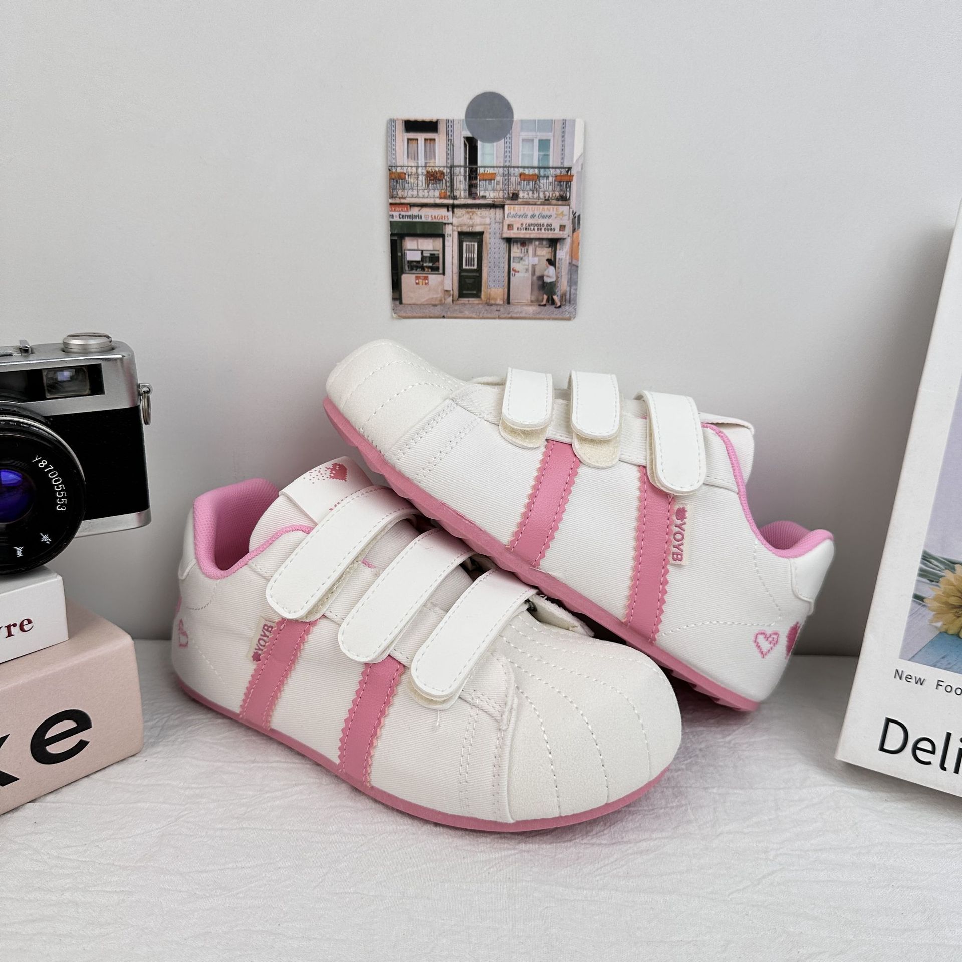 Farwave concha cabeza de dibujos animados zapatos de skate para mujeres 2025 nuevo verano velcro zapatos de moda zapatos bordados exquisitos zapatos planos