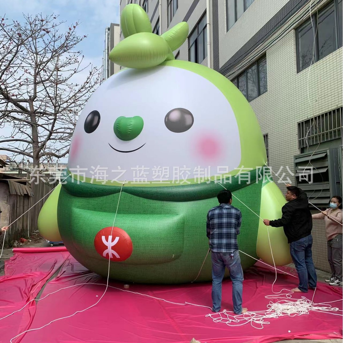 厂家定 制充气pvc户外广告展示充气高质量大型商场装饰卡通气模