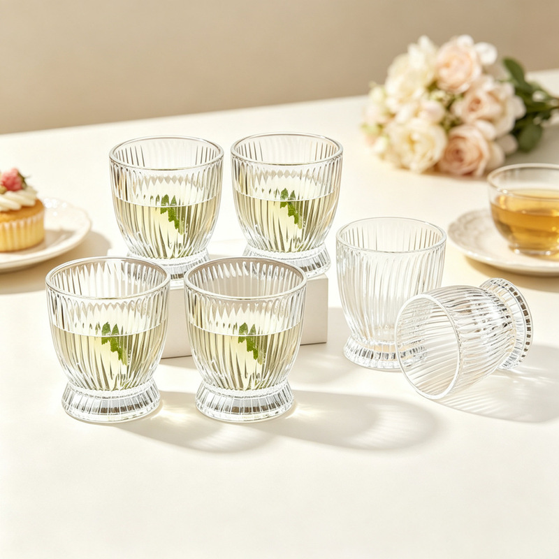 Flame design, gold-foil stamped flame-shaped cups, set of six, with a transparent amber tray, suitable for commercial use, home gatherings, and as a gift