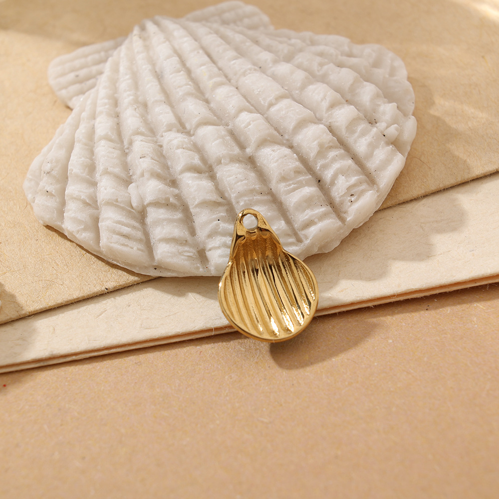 4g Weight Pendant Jewelry Making Type Charms Classification 1 Piece Quantity 304 Stainless Steel Material Shell Pattern All Seasons Season Polished Finish Plating Design Beach Style 1 Piece 304 Stainless Steel Shell Polished Pendant Charms 12