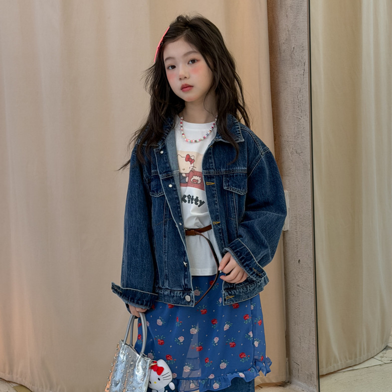 Floral and Xun Girls' Denim Jacket 2026 Spring Collection Deep Blue Loose Retro Versatile Soft Skin-Friendly Children's Jacket Floral and Xun Girls' Denim Jacket 2026 Spring Collection Deep Blue Loose Retro Versatile Soft Skin-Friendly Children's Jacket