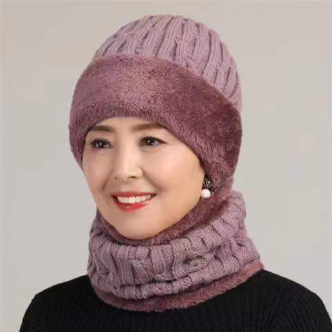 老人帽の子供冬のおばあさんのお母さんの保温の毛糸の帽子の秋冬の日の中高年のお父さんのおじいさんの帽子の男|undefined