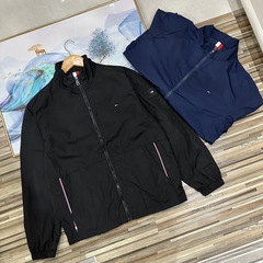 春秋新作トミートミー三色条高迫力格高品質男性立襟刺繍ジャケット青年