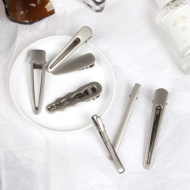 Square clip advanced gray ins metal sweet cool bangs hairpin hair accessories forehead broken hairpin simple clip 23 new