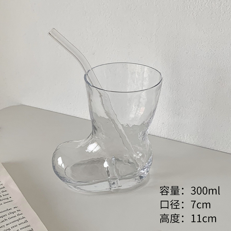 투명부츠+빨대