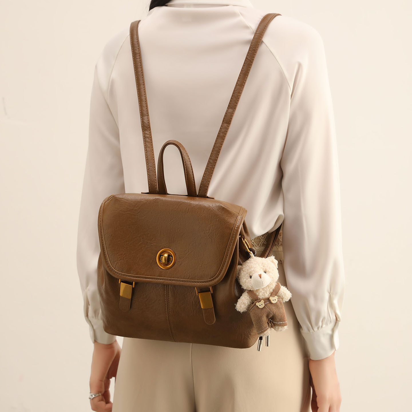 Balo mini nữ phong cách preppy Hàn Quốc, kiểu dáng độc đáo cao cấp, đa năng, có thể đeo chéo hoặc xách tay (27×11×24 cm) — màu nâu